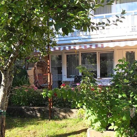 Haus Weibert 아파트 *
